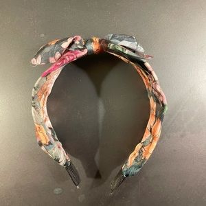 ✨Anthropologie Head band
